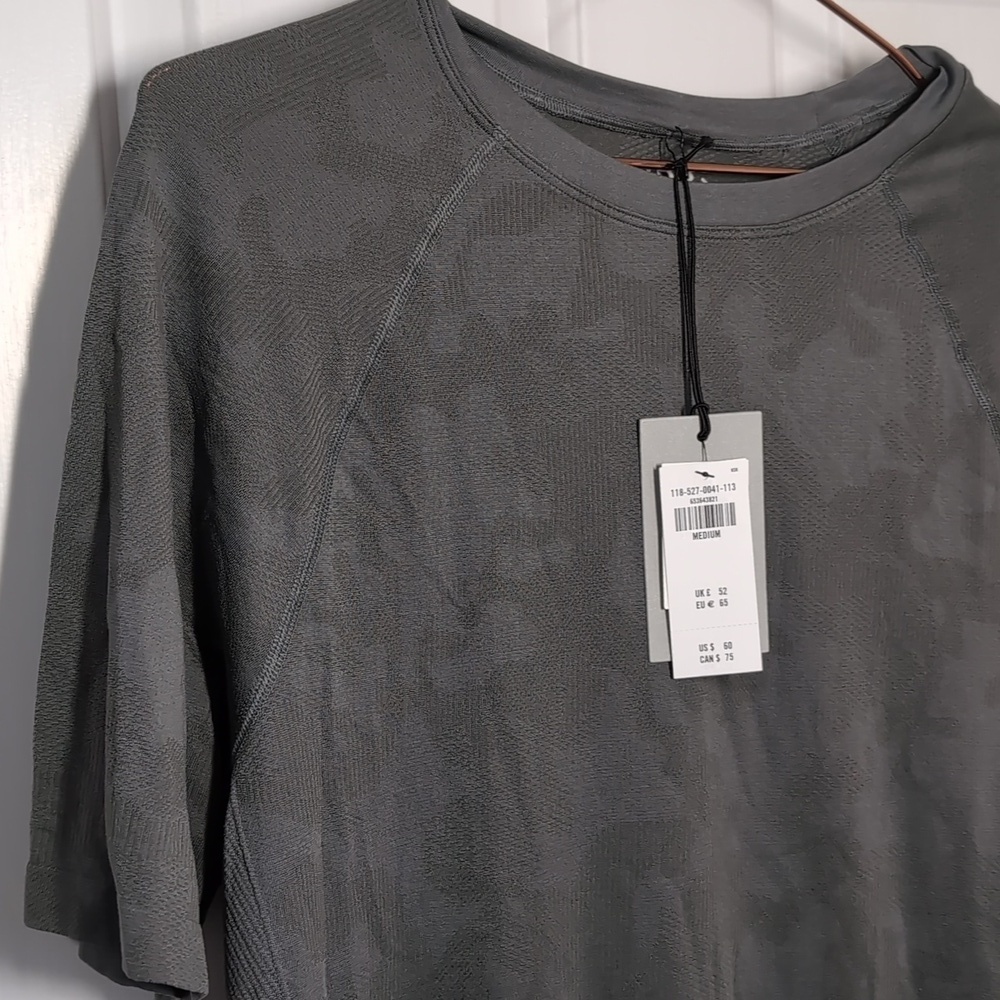 Abercrombie YPB Men's Gray T-Shirt Size M NEW